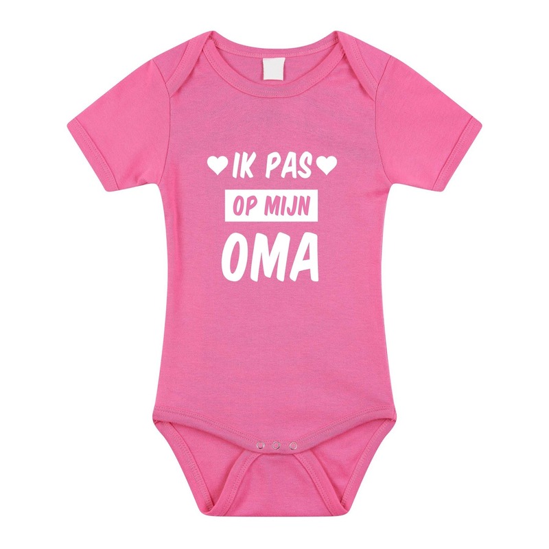 Ik pas op mijn oma cadeau baby rompertje roze voor meisjes